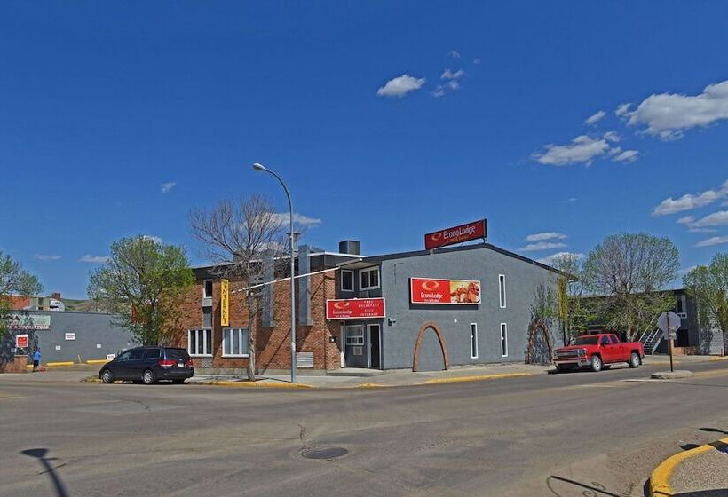 Отель Econo Lodge Inn & Suites Drumheller