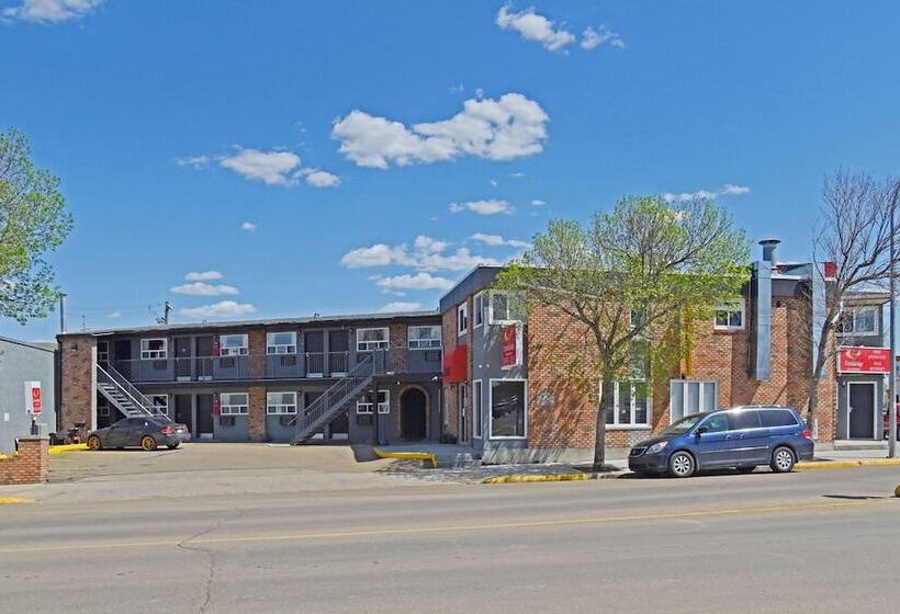 Отель Econo Lodge Inn & Suites Drumheller