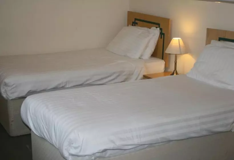 Hanover Hotel & Mccartney S Bar