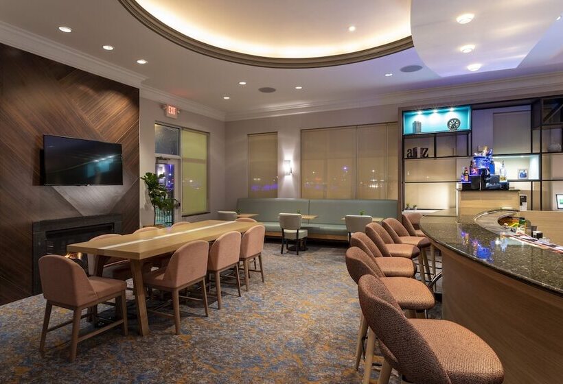 Holiday Inn Hotel & Suites Maple Grove Northwest Minneapolis Arbor Lakes, An Ihg