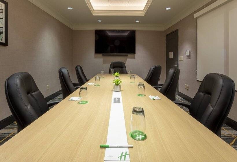 Holiday Inn Hotel & Suites Maple Grove Northwest Minneapolis Arbor Lakes, An Ihg