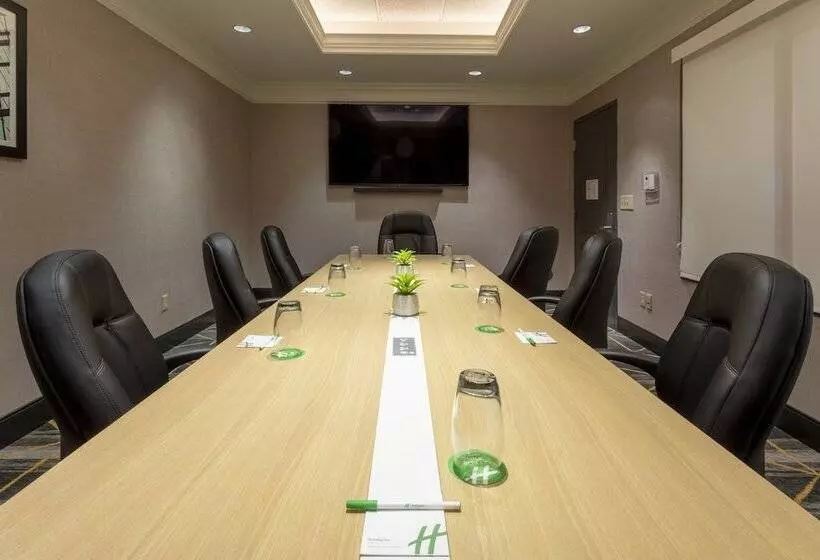 Holiday Inn Hotel & Suites Maple Grove Northwest Minneapolis Arbor Lakes, An Ihg