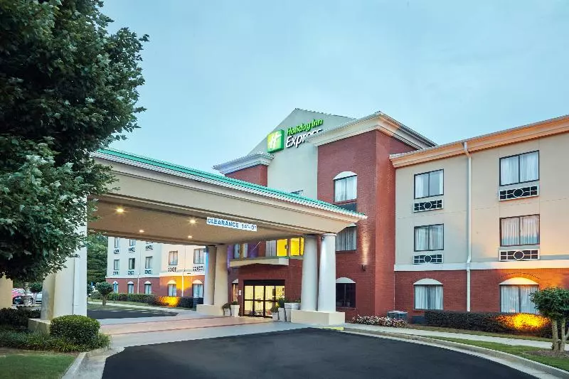 Отель Holiday Inn Express & Suites Bufordmall Of Georgia