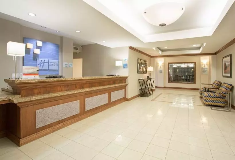 Holiday Inn Express Hotel & Suites Concordia Us 81, An Ihg