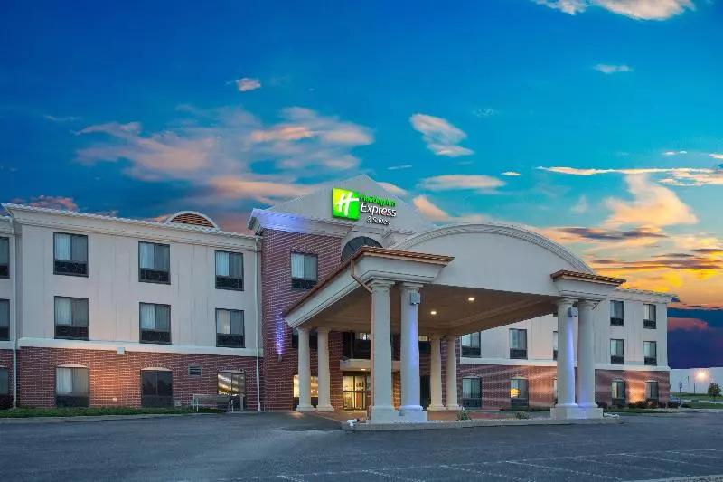 Holiday Inn Express Hotel & Suites Concordia Us 81, An Ihg