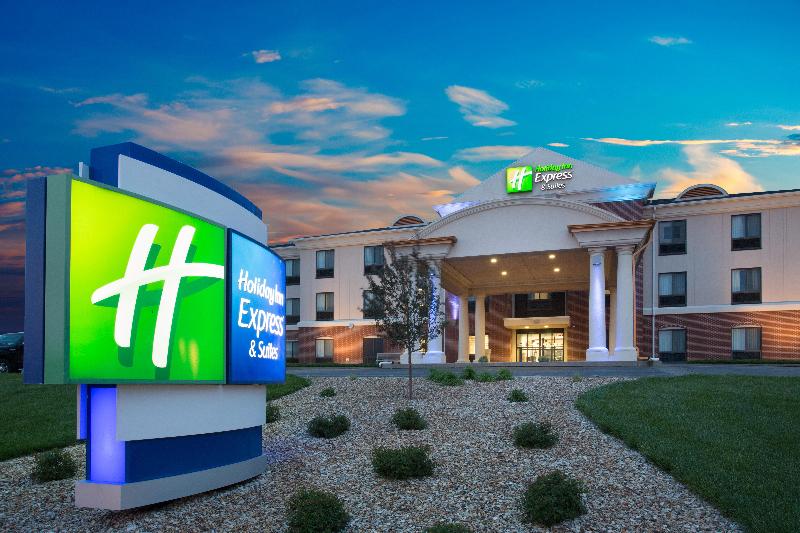 Holiday Inn Express Hotel & Suites Concordia Us 81, An Ihg