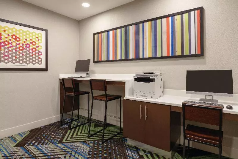 Holiday Inn Express Hotel & Suites Lavonia, An Ihg