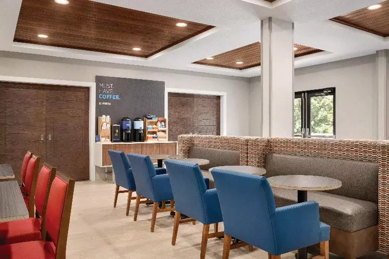 Holiday Inn Express Hotel & Suites Lavonia, An Ihg