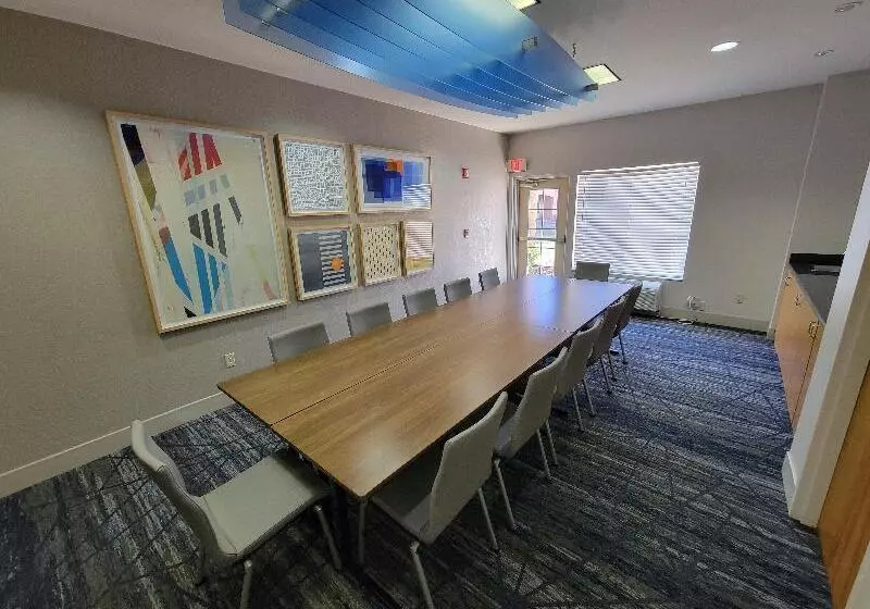 Holiday Inn Express Hotel & Suites The Villages, An Ihg