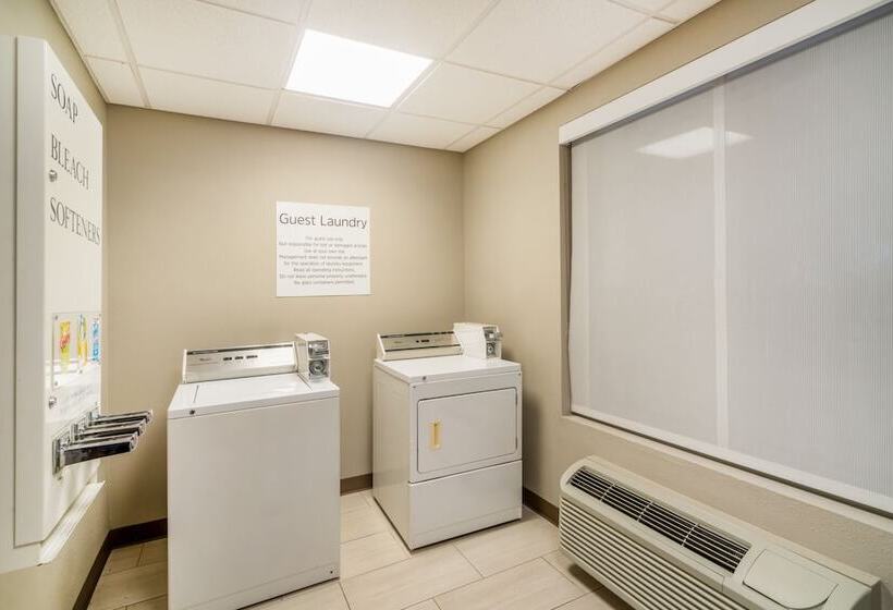 Holiday Inn Express Hotel & Suites Magee By Ihg