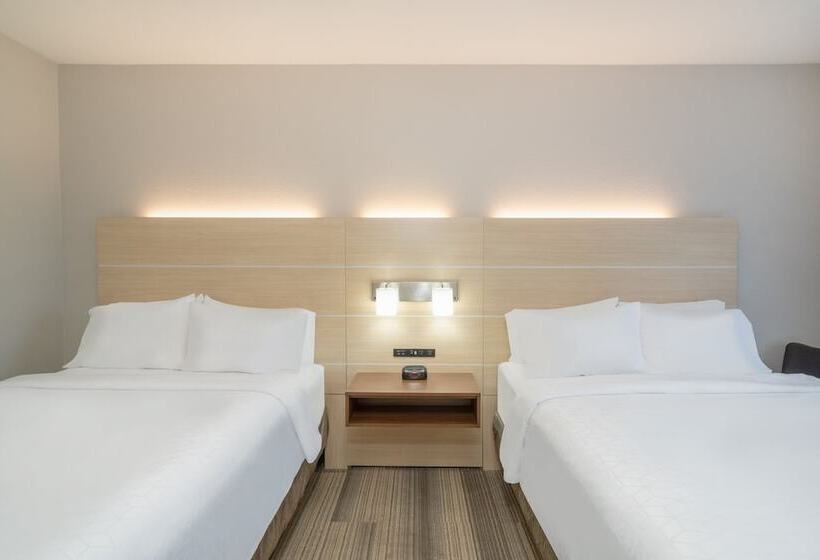 Holiday Inn Express Hotel & Suites Magee By Ihg