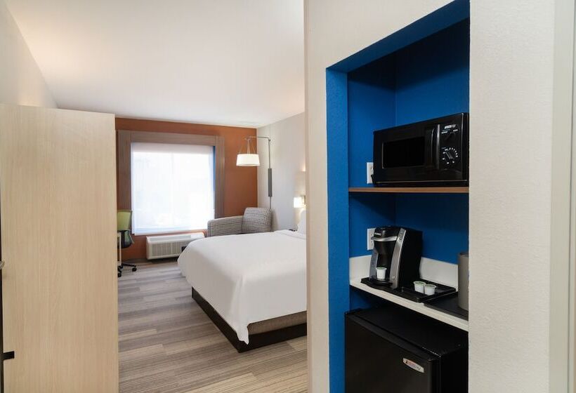 Holiday Inn Express Hotel & Suites Magee By Ihg