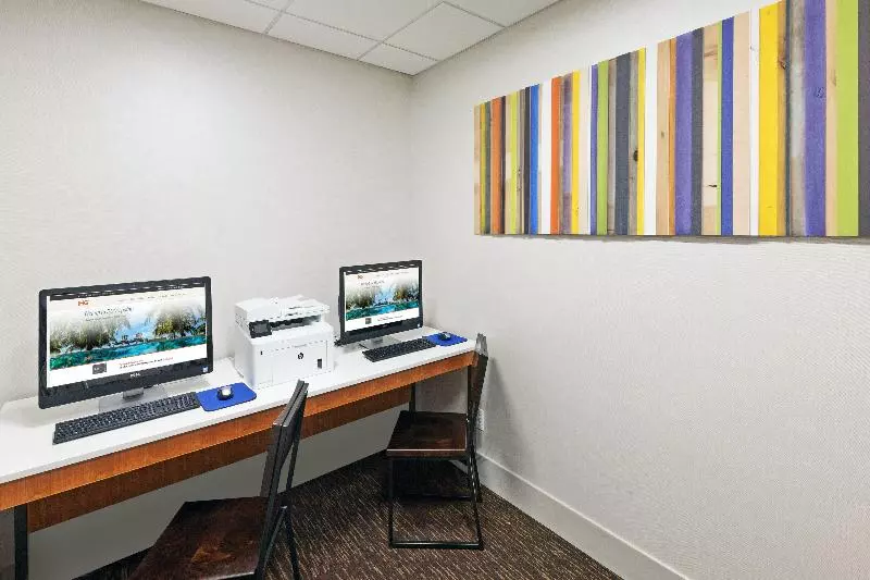 Holiday Inn Express Hotel And Suites Shreveport South Park Plaza, An Ihg