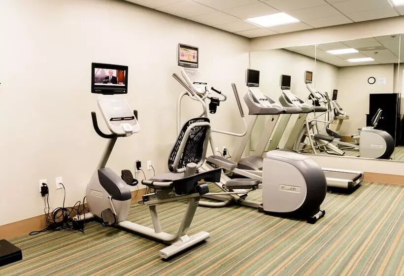 فندق Holiday Inn Express Andalusia, An Ihg