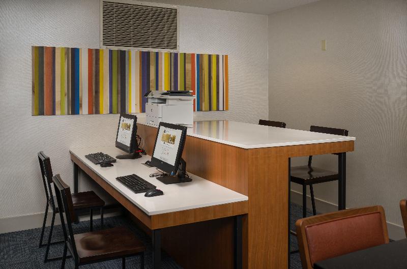 Отель Holiday Inn Express Independence   Kansas City, An Ihg