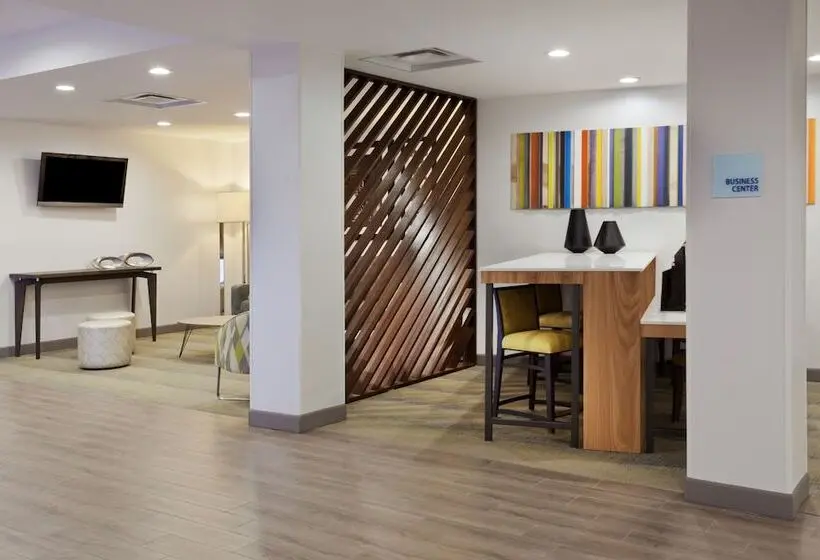 ホテル Holiday Inn Express Phenix City Fort Benning, An Ihg