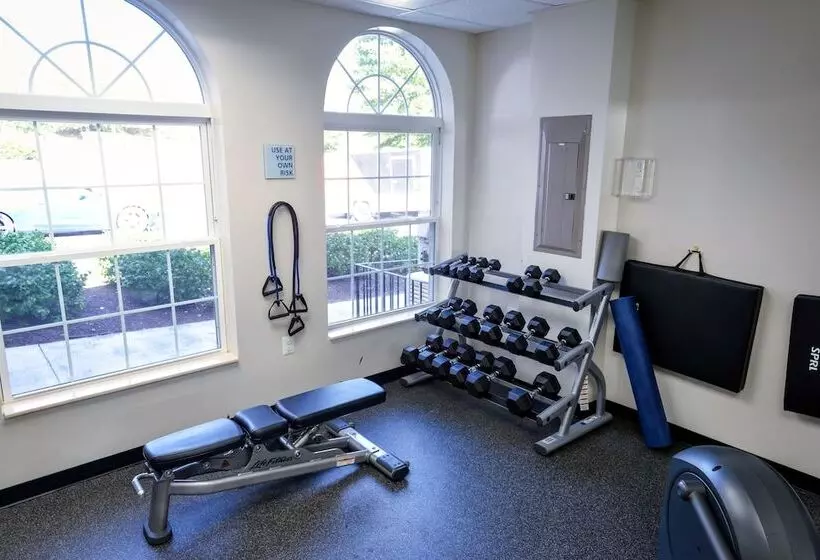 Отель Holiday Inn Express Prince Frederick, An Ihg