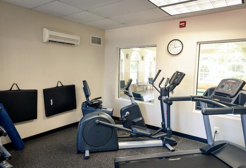 בית מלון כפרי Holiday Inn Express Prince Frederick, An Ihg