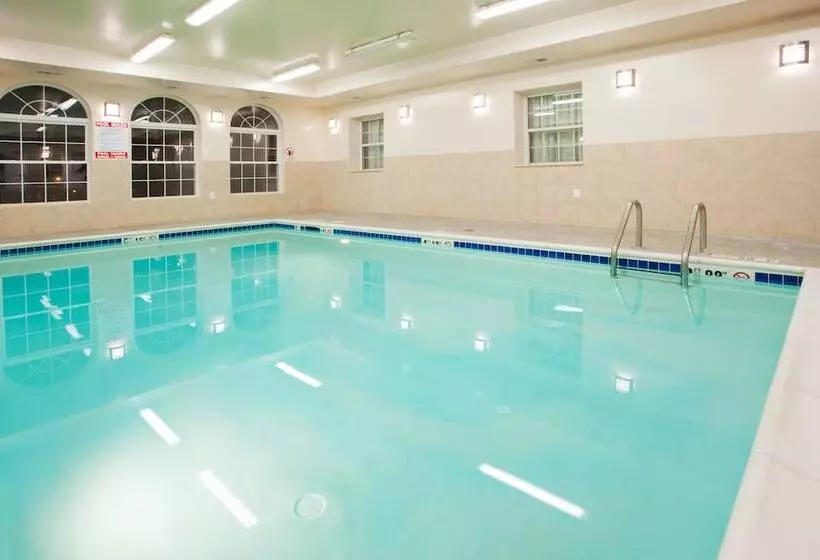 Отель Holiday Inn Express Prince Frederick, An Ihg