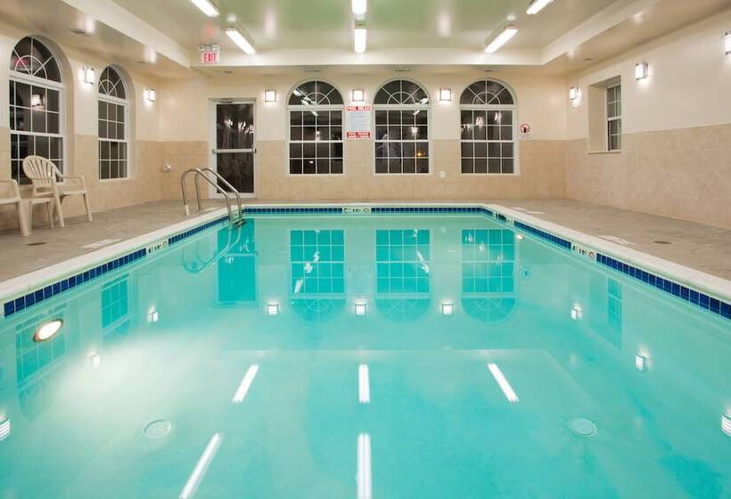 בית מלון כפרי Holiday Inn Express Prince Frederick, An Ihg