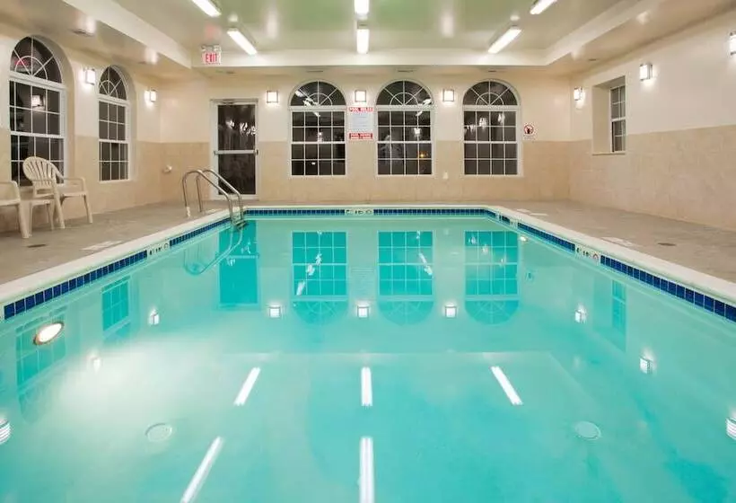 Отель Holiday Inn Express Prince Frederick, An Ihg