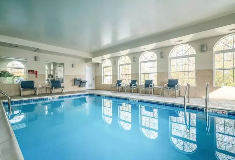 Отель Holiday Inn Express Prince Frederick, An Ihg