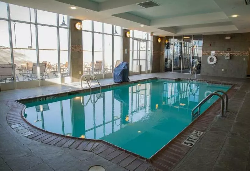 בית מלון כפרי Holiday Inn Pearl Jackson Area, An Ihg