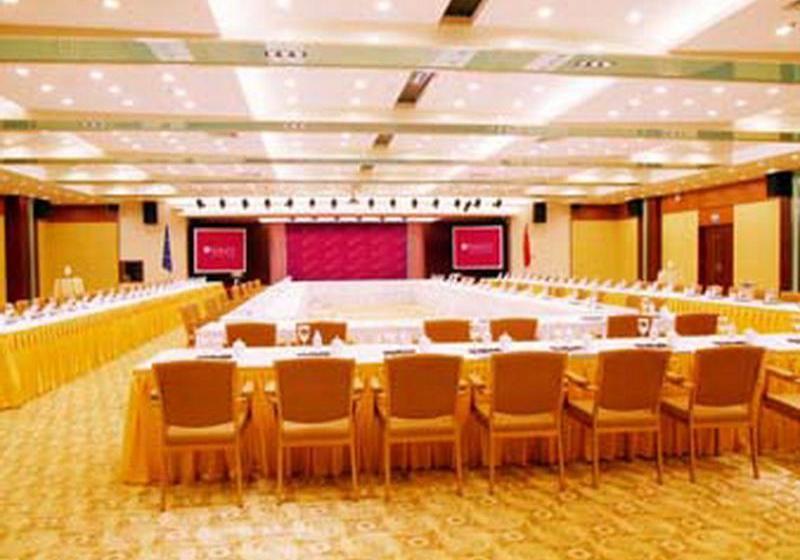 فندق Ramada Plaza Wuxi