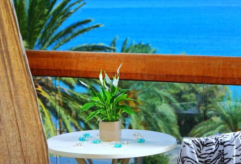 בית מלון כפרי Sitia Beach City Resort & Spa