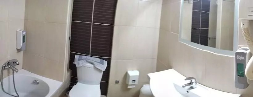 Silver Bay Hotel & Bungalows