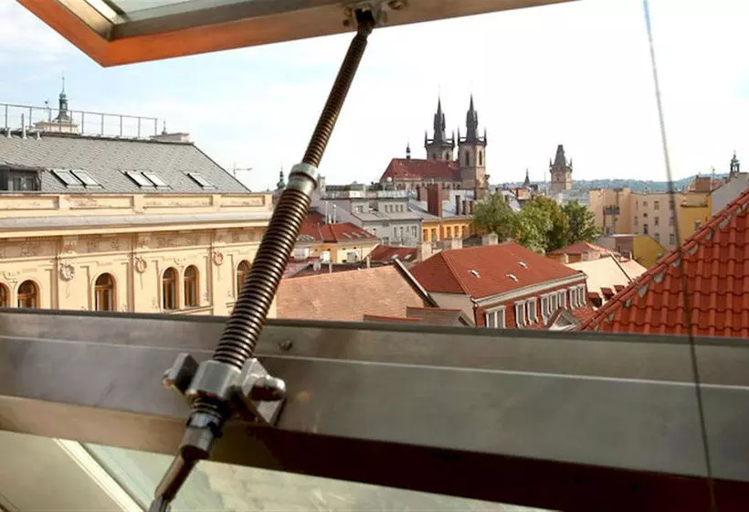 Travellers Hostel Dlouha