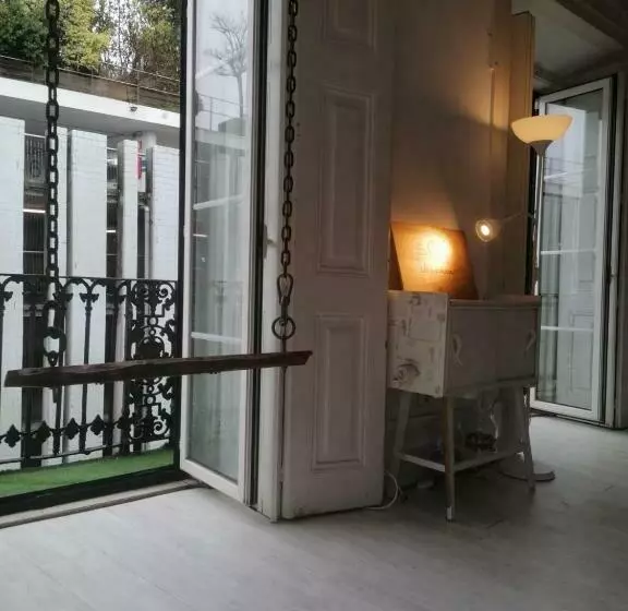 پانسیون Party Zone