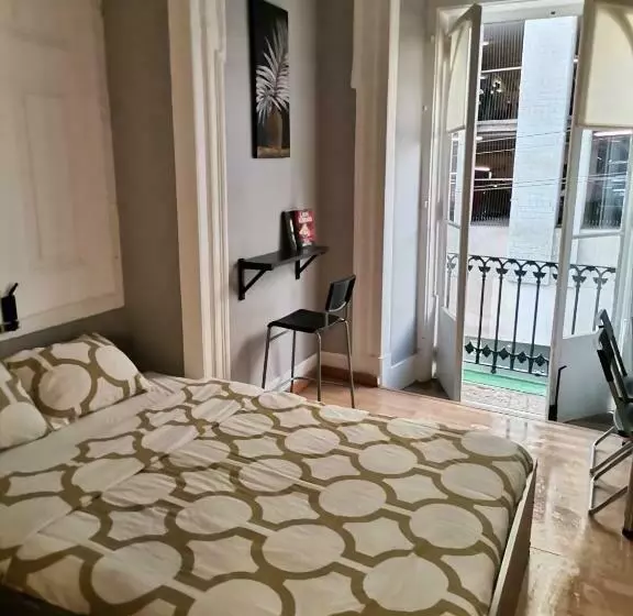 پانسیون Party Zone