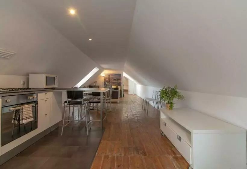 پانسیون Party Zone