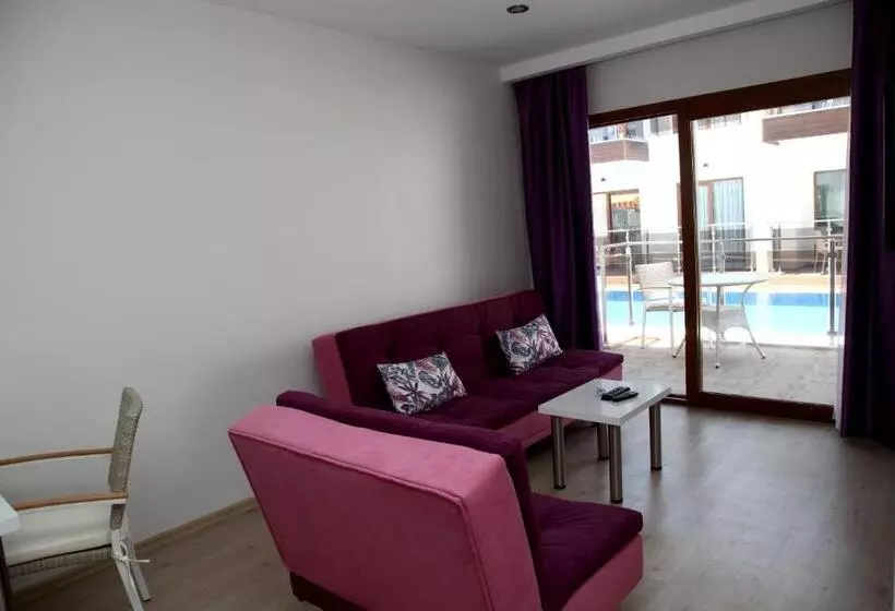 Siesta Garden Apart