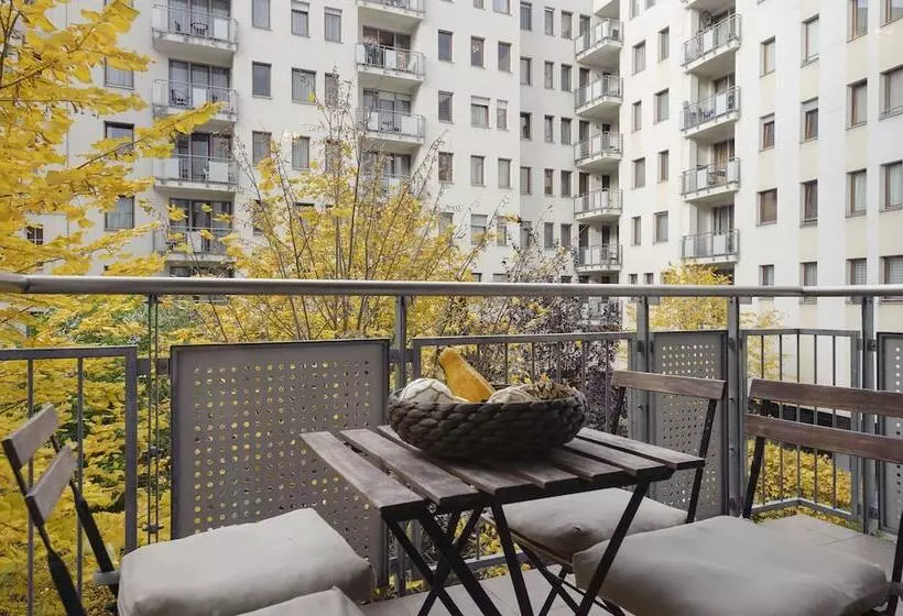 Central Passage Apartments By Vagabond