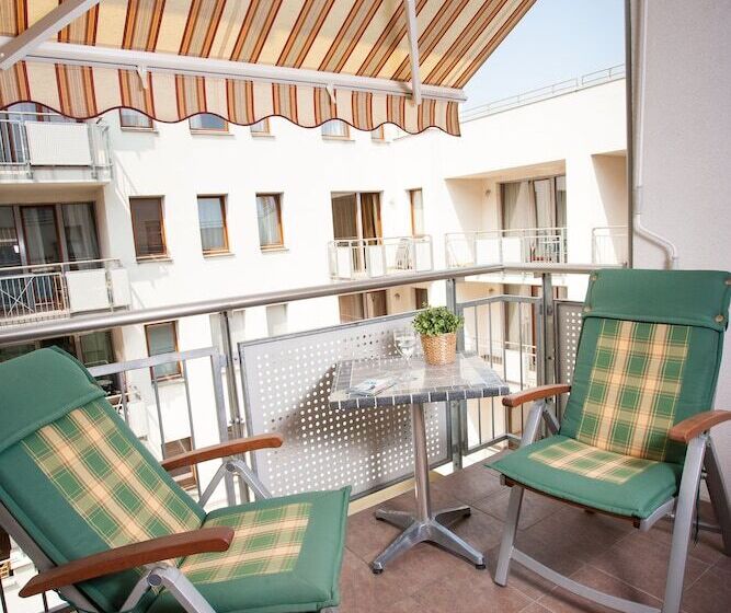 Central Passage Apartments By Vagabond