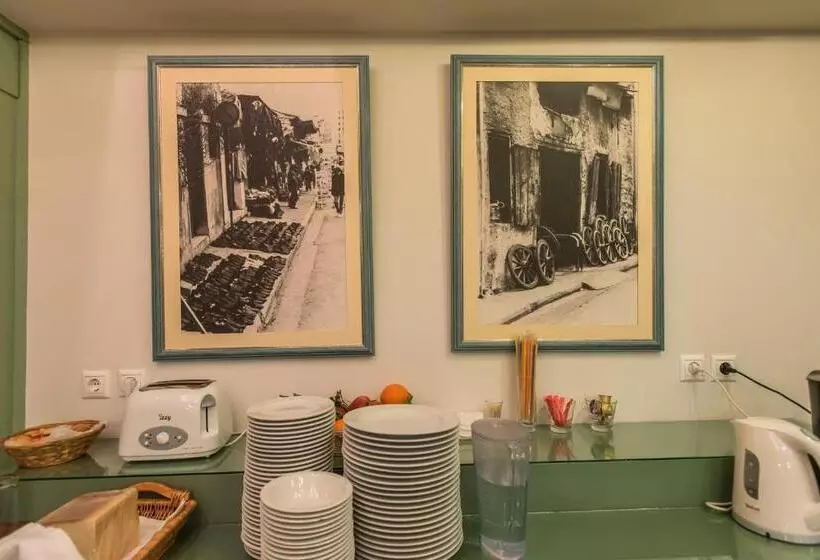 City Hotel Apollonion