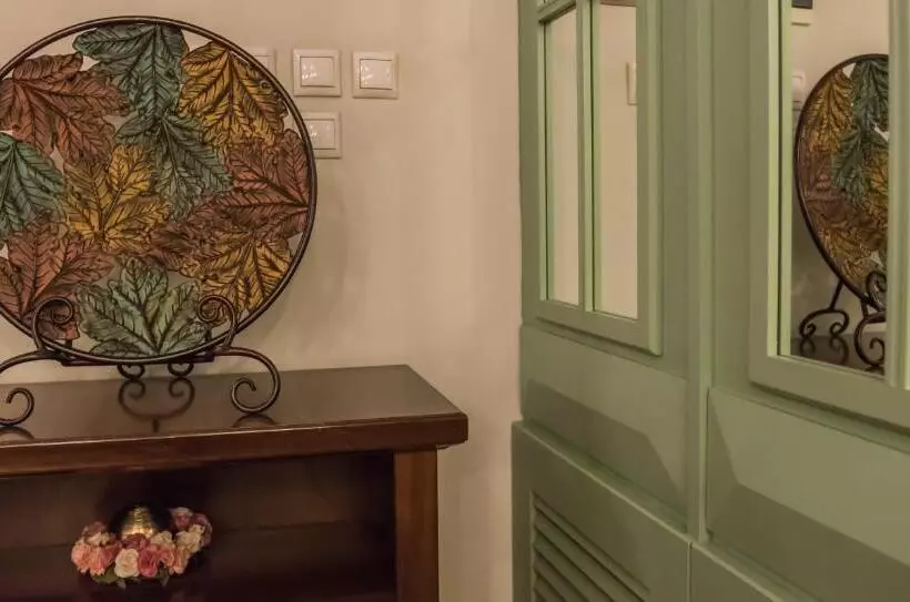 City Hotel Apollonion