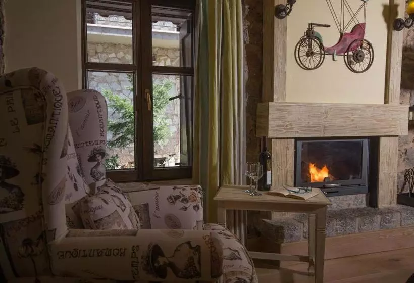 Hotel Alexandros Guesthouse