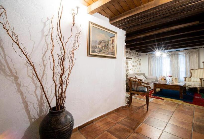 호텔 Archontiko Naoumidi