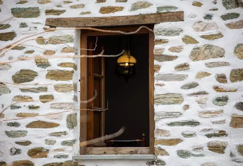 ホテル Archontiko Naoumidi