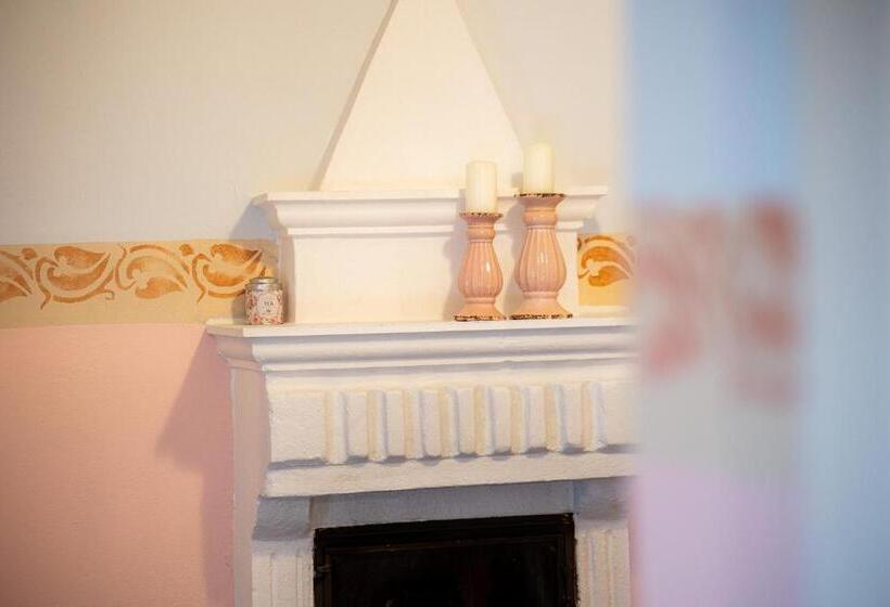 호텔 Archontiko Naoumidi