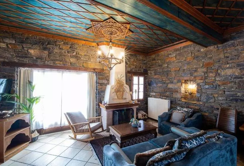 ホテル Archontiko Naoumidi