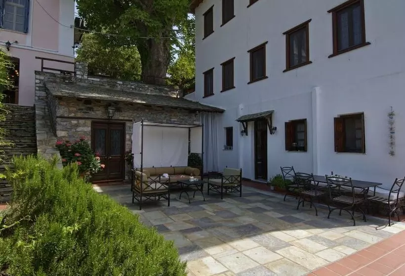 ホテル Archontiko Naoumidi