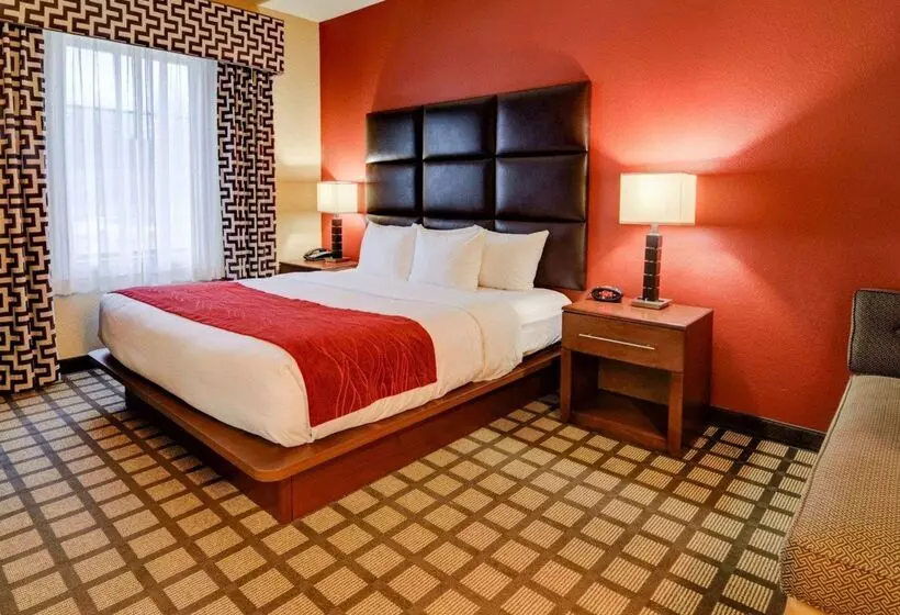 호텔 Comfort Inn & Suites Fort Smith I540