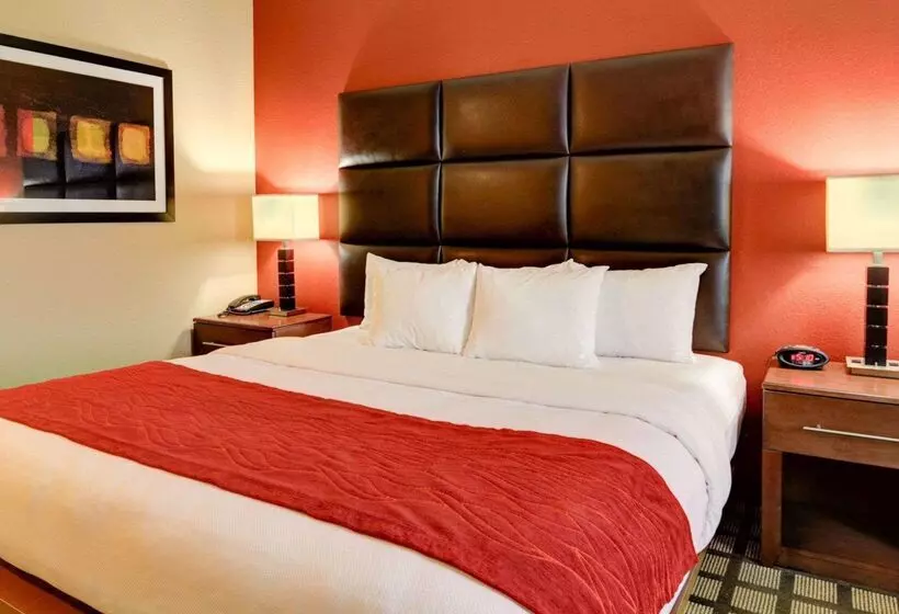 호텔 Comfort Inn & Suites Fort Smith I540