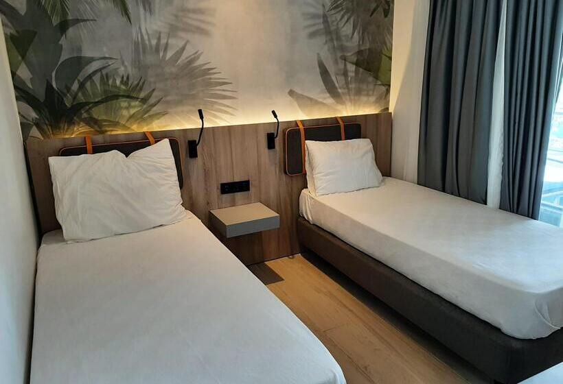 בית מלון כפרי Dynasty