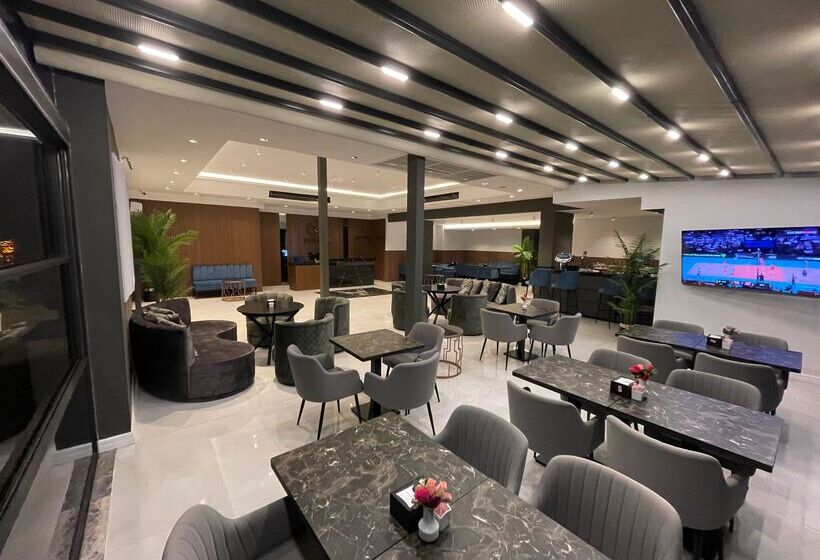 בית מלון כפרי Dynasty