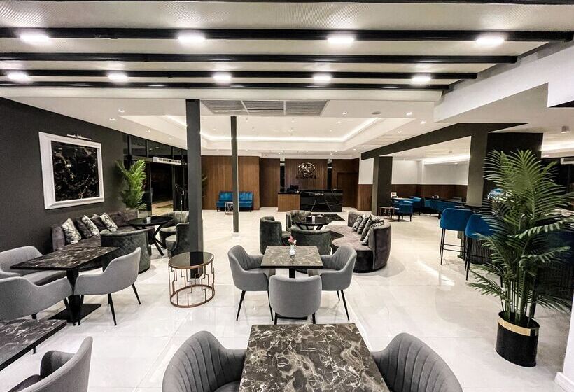 בית מלון כפרי Dynasty